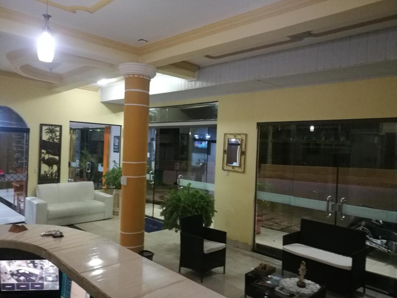 Dorado Hotel Cobija Eksteriør billede